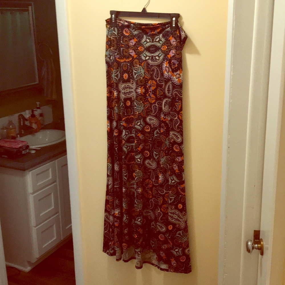 LuLaRoe Stretch Knit Maxi Skirt Medium Paisley